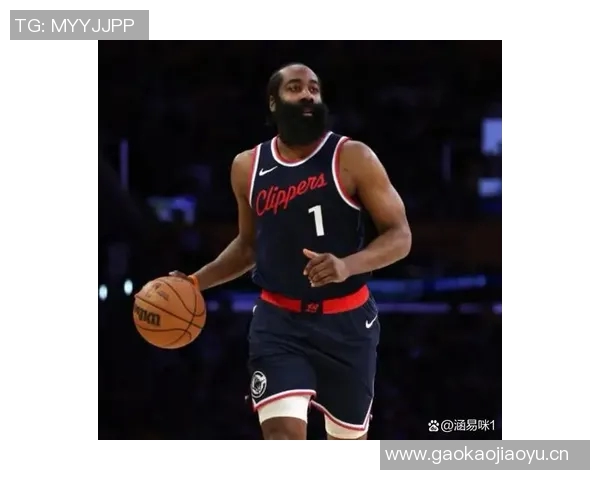 哈登半场表现低迷仅得1分却送出10次助攻展现团队精神 哈登半场表现低迷仅得1分却送出10次助攻展现团队精神