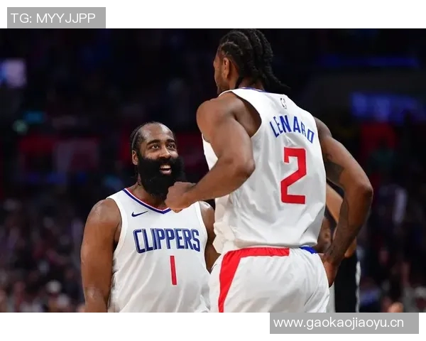 小琼斯与哈登小卡祖巴茨联手展现惊人净效率值得首发机会