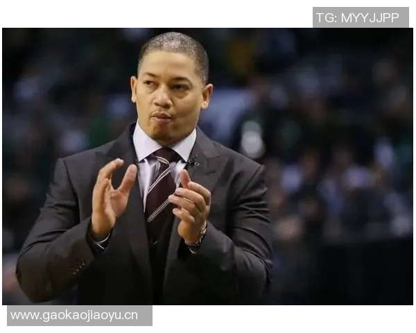 新赛季球队策略转变卢指导强调围绕明星球员构建体系 新赛季球队策略转变卢指导强调围绕明星球员构建体系