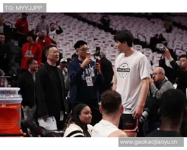 杨瀚森在波特兰人气高涨中文社交媒体却频现负面声音 杨瀚森在波特兰人气高涨中文社交媒体却频现负面声音