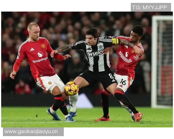 费迪南德批评阿莫林战术调整如同轮盘赌难以持久