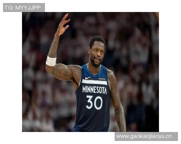 兰德尔表现出色20投9中砍下24分外加9篮板3助攻3抢断助力球队胜利