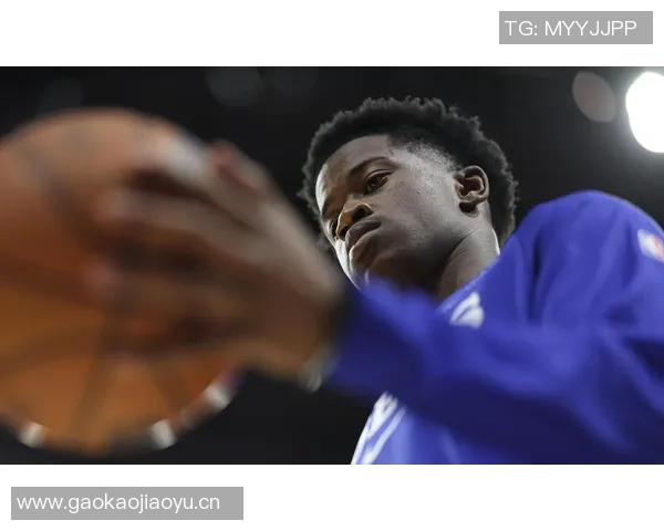 76人探花埃奇库姆表现亮眼13中4贡献全面数据助球队大胜 76人探花埃奇库姆表现亮眼13中4贡献全面数据助球队大胜