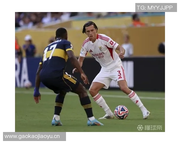 格里马尔多对A费表现评价:开局出色但需谨慎看待未来发展 格里马尔多对A费表现评价:开局出色但需谨慎看待未来发展