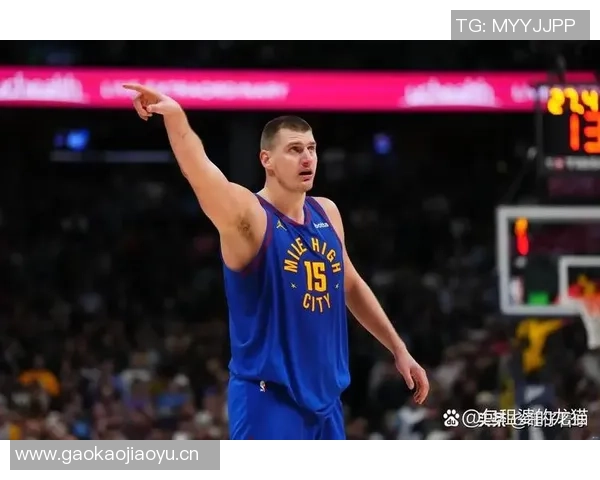 约基奇下半场状态低迷投篮命中率惨淡三分球更是颗粒无收